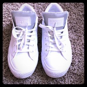 Converse low tops *FINAL DROP**